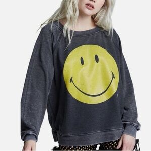 Smiley Retro Brand Los Angeles Black Yellow Face Crew Neck Sweatshirt | Size XS